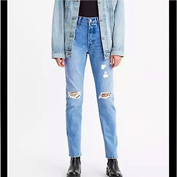 LEVI’S | 511 SLIM FIT LIGHT WASH RIPPED KNEE STRAIGHT LEG JEANS - Picture 1 of 12